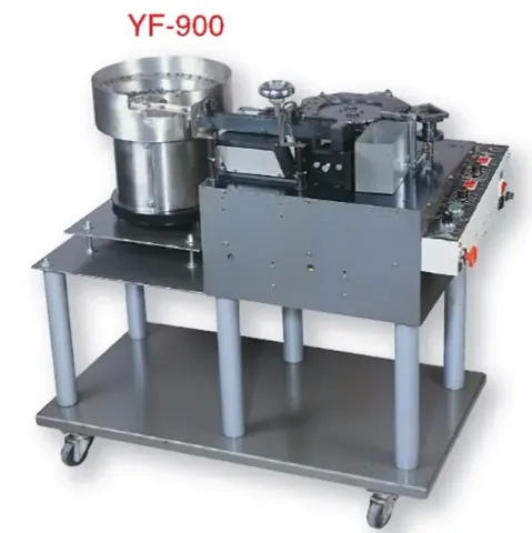 自動電晶體成型機