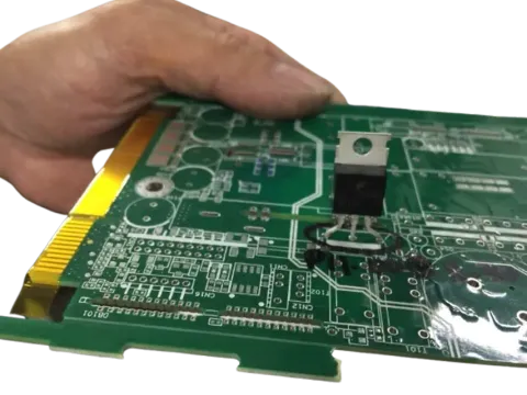 自動電晶體成型機