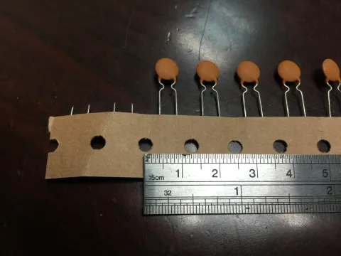 紙編帶式電容切腳供料機