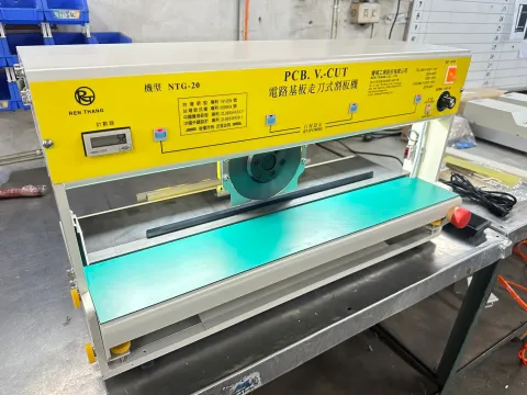 PCB V槽走刀式分板機