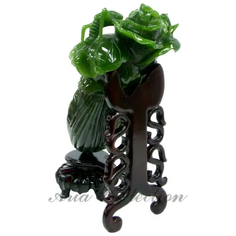 手彫り台湾翡翠白菜彫刻 14x24x12cm 博物館レプリカ | Taiwantrade.com