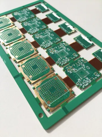 PCB rígido-flexibles, 8 capas