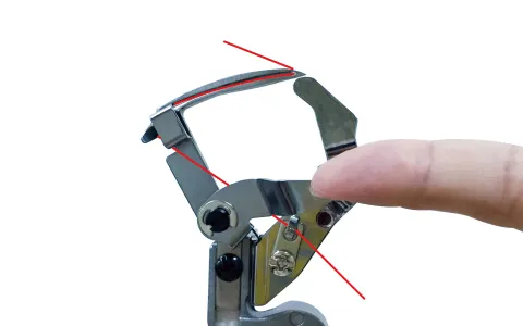 繃縫勾自動穿線