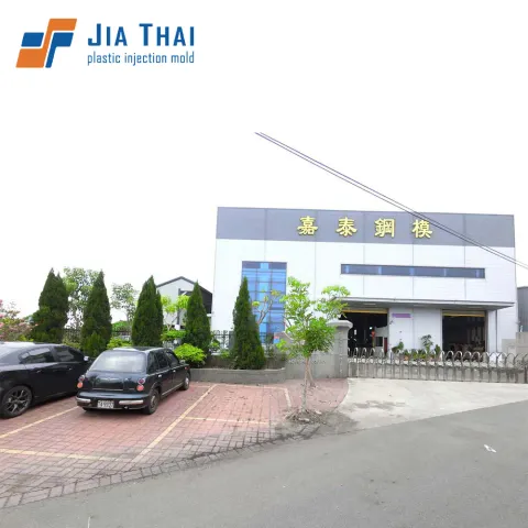 Plastic injection mold manufacturer