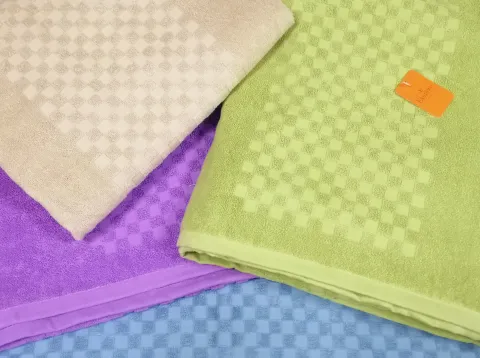 歐普格紋毛巾被