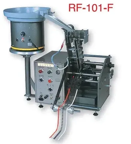 RF101F 散帶合併電阻成型機