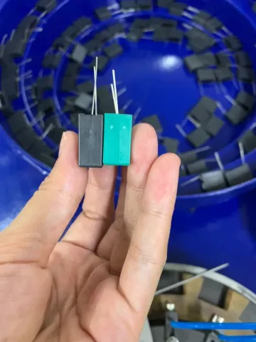 自動散裝電容剪腳機 大料專用