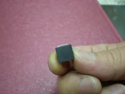 紙編帶式電容切腳供料機