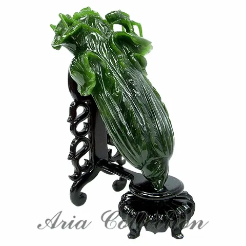 大型天然玉 細密彫刻『白菜』 置物 翠玉白菜 縁起物 木製台座付き 重さ1.3㎏ 大型天然玉 細密彫刻『白菜』 置物 翠玉白菜 縁起物 木製台座