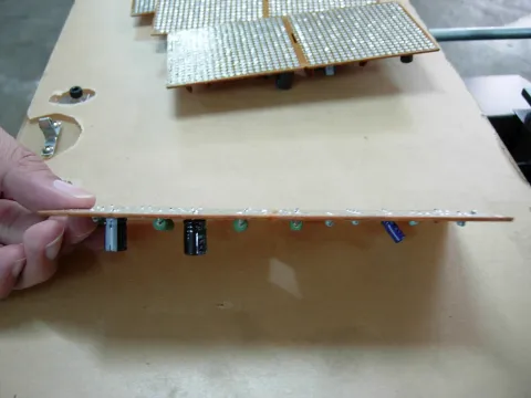 全自動PC板切腳機
