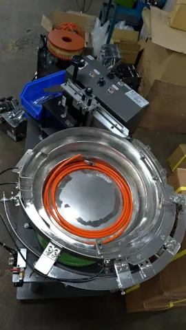 全自動散裝電容剪腳機